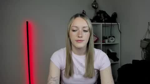 evelynblond online show from 04-08-26, 12:27