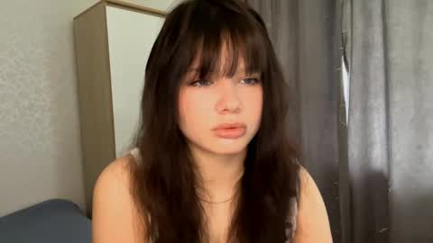 Snapshot of evelynhudson chatting on 06-04-26, 08:42 Evelyn Velvet online show from 06-04-26, 08:42