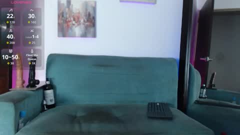 Evelyn martinez  online show from 05-27-26, 08:06