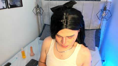 evelynn smith online show from 12-14-24, 05:25