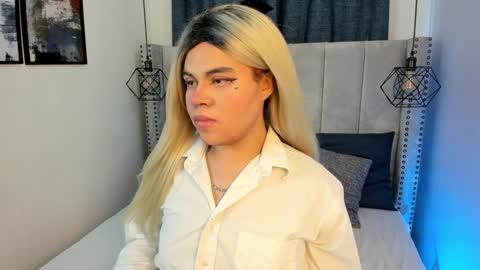 evelynn smith online show from 12-19-24, 01:29