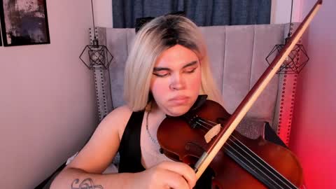 evelynn smith online show from 12-21-24, 05:40