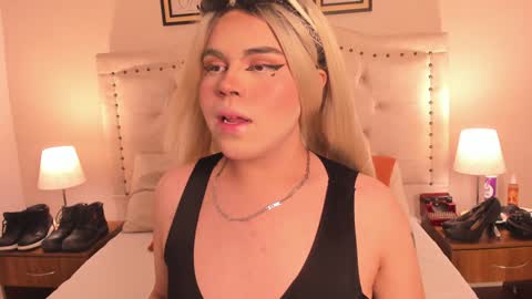 evelynn smith online show from 01-04-25, 08:05