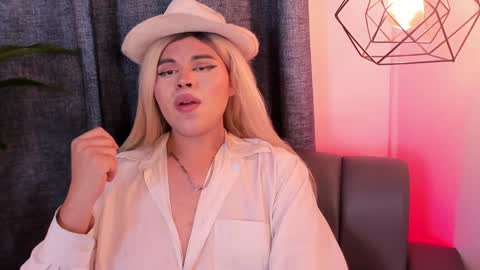 evelynn smith online show from 01-16-25, 01:06