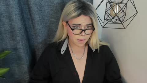 evelynn smith online show from 01-25-25, 11:54