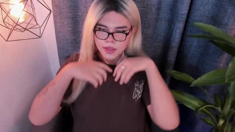 evelynn smith online show from 01-30-25, 03:40