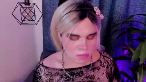 evelynn smith online show from 02-28-25, 06:09