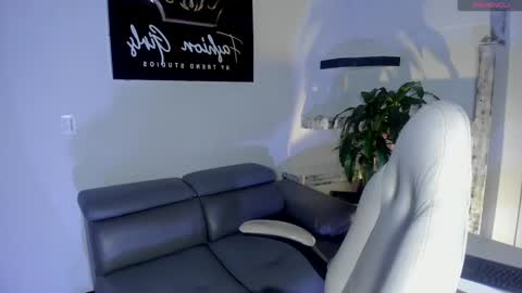 Evelyn Woods online show from 12-30-24, 12:54