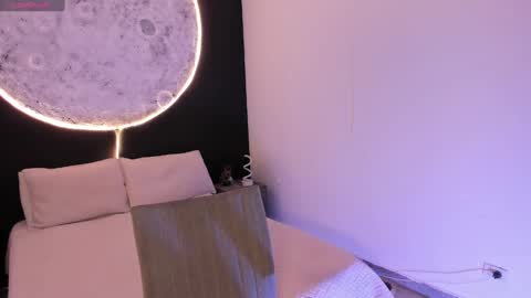 Evelyn Woods online show from 01-24-25, 03:22