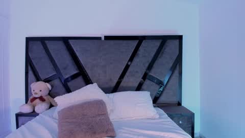 Evelyn Woods online show from 02-13-25, 10:23