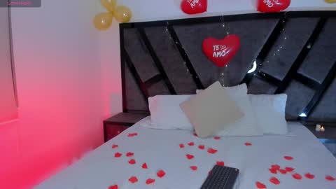 Evelyn Woods online show from 02-15-25, 04:25