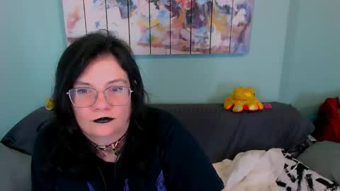 Everly online show from 04-24-26, 02:47