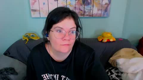 Everly online show from 04-26-26, 04:59