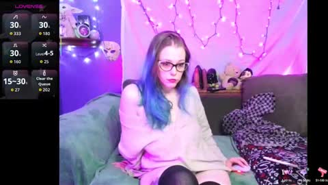 Evie online show from 11-06-25, 05:30