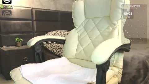 Eve Rose online show from 11-22-25, 09:14