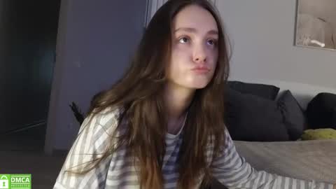 Snapshot of evi_woow chatting on 11-02-25, 09:39 evi_woow online show from 11-02-25, 09:39