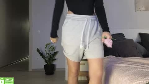 Snapshot of evi_woow chatting on 11-06-25, 06:31 evi_woow online show from 11-06-25, 06:31