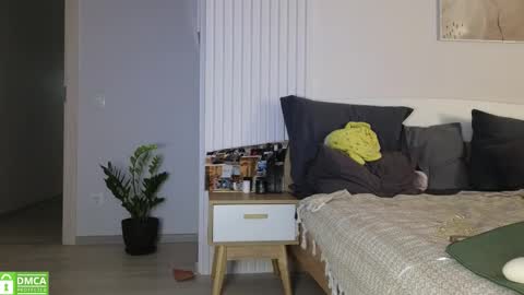 Snapshot of evi_woow chatting on 11-08-25, 08:51 evi_woow online show from 11-08-25, 08:51