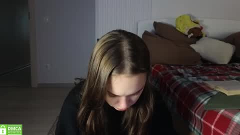 Snapshot of evi_woow chatting on 11-18-25, 06:01 evi_woow online show from 11-18-25, 06:01