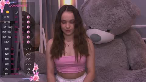 Evie online show from 01-14-25, 07:32