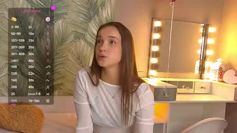 Evie online show from 02-17-25, 06:59