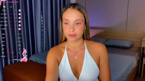 Snapshot of evielina chatting on 02-19-26, 11:34 evielina online show from 02-19-26, 11:34