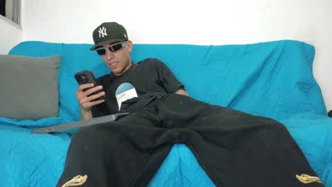 evil_boss1 online show from 06-27-26, 08:08