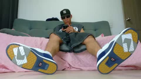 evil_boss1 online show from 07-25-26, 03:04