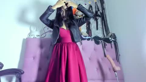 Snapshot of evil_sammy chatting on 11-14-25, 10:18 Mistress Sammy online show from 11-14-25, 10:18