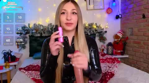 Snapshot of evit_dirty_mind_ chatting on 12-20-25, 08:32 evit_dirty_mind_ online show from 12-20-25, 08:32