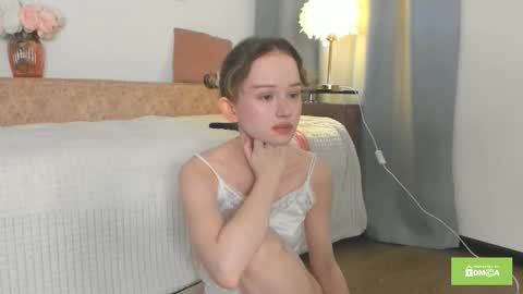 Snapshot of evkasuper chatting on 10-13-25, 07:58 Eva online show from 10-13-25, 07:58