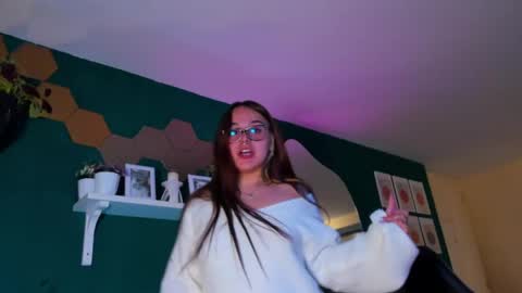 EVY online show from 04-24-26, 12:24