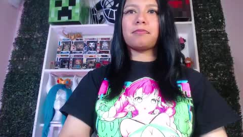 Snapshot of evybubbles_ chatting on 06-04-26, 03:51 Im Evy online show from 06-04-26, 03:51