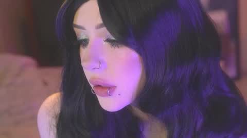 Alyson online show from 11-11-25, 08:09