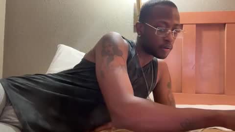 Snapshot of exhibitionvoyeurlive chatting on 11-09-25, 06:01 exhibitionvoyeurlive online show from 11-09-25, 06:01