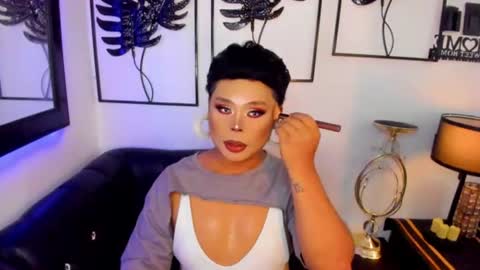 Lindsay online show from 06-14-26, 04:31