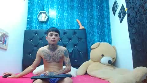 exotichot_couple online show from 03-05-25, 07:06