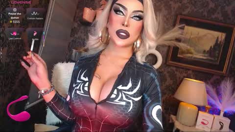 Snapshot of exoticmaria chatting on 10-14-25, 01:06 MARIA online show from 10-14-25, 01:06