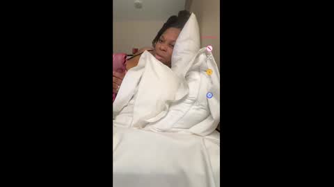 Snapshot of exotiiccmonroe1 chatting on 09-29-25, 02:38 exotiiccmonroe1 online show from 09-29-25, 02:38