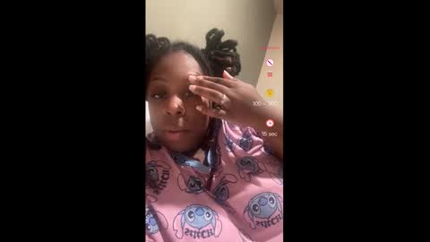 Snapshot of exotiiccmonroe1 chatting on 11-26-25, 02:01 exotiiccmonroe1 online show from 11-26-25, 02:01