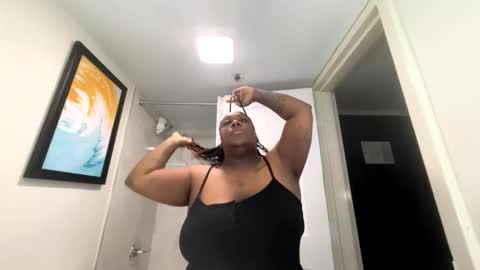 Snapshot of exotiiccmonroe1 chatting on 02-24-26, 06:28 exotiiccmonroe1 online show from 02-24-26, 06:28