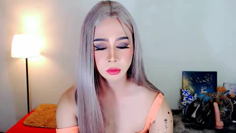 expensive_elise online show from 02-26-26, 05:45