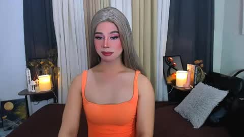 Snapshot of expensive_elise chatting on 05-09-26, 09:09 expensive_elise online show from 05-09-26, 09:09