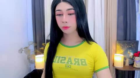 expensive_elise online show from 07-28-26, 12:48