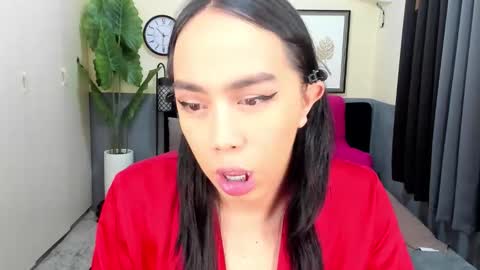 Suki online show from 12-14-25, 05:29