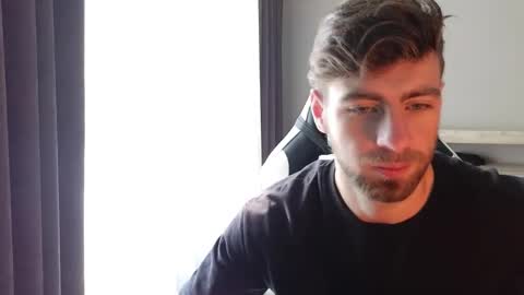 Snapshot of exstayz chatting on 09-27-25, 06:51 Sweetheart online show from 09-27-25, 06:51