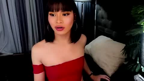 Snapshot of extravagantgabbie chatting on 06-12-26, 03:33 extravagantgabbie online show from 06-12-26, 03:33