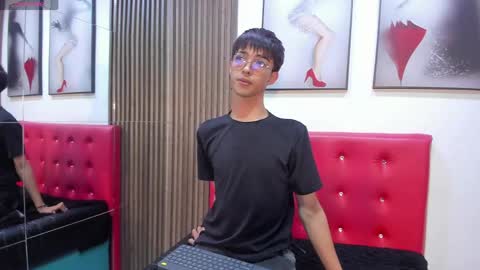 Eyden online show from 03-27-26, 09:14