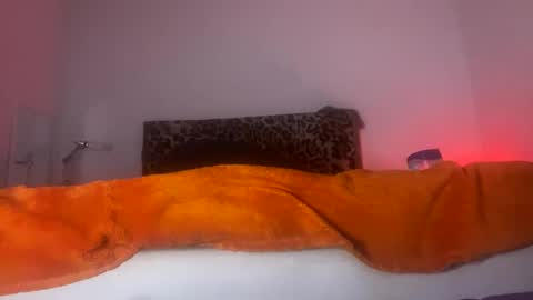 eyelyke2kream online show from 12-31-24, 10:04