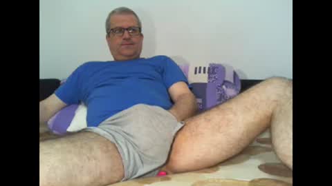 Snapshot of eyes12 chatting on 05-18-26, 05:02 GEORGE online show from 05-18-26, 05:02